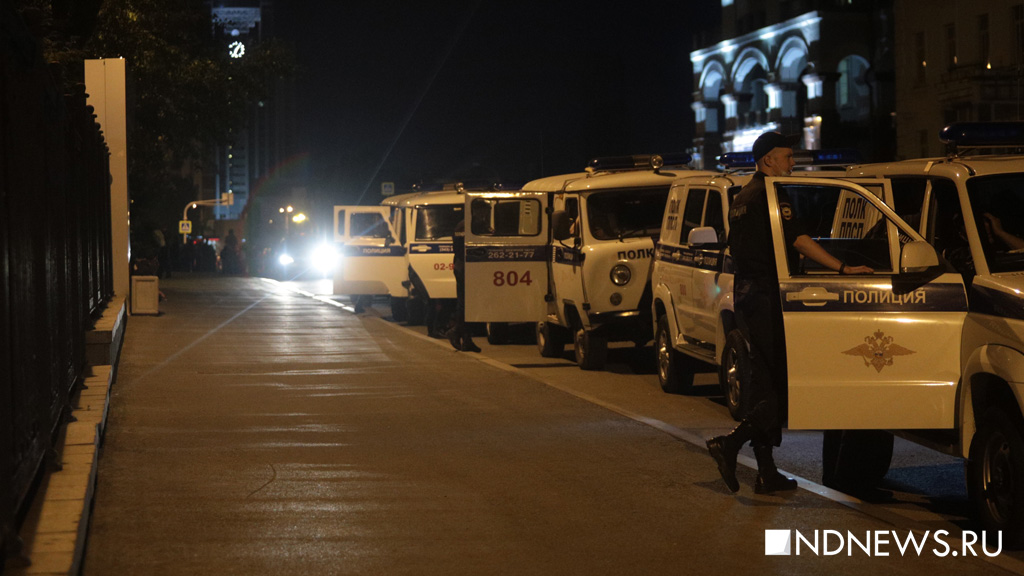 Тысячи паломников тесной колонной отправились в Крестный ход: началось главное событие Царских дней (ФОТО)