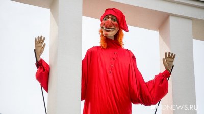На фестиваль театров кукол «Петрушка Великий» привезли спектакли про Будду и голод в Поволжье