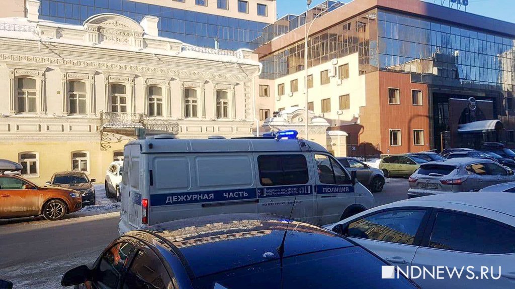 В центре Екатеринбурга после приговора Навальному появились полицейские посты (ФОТО)