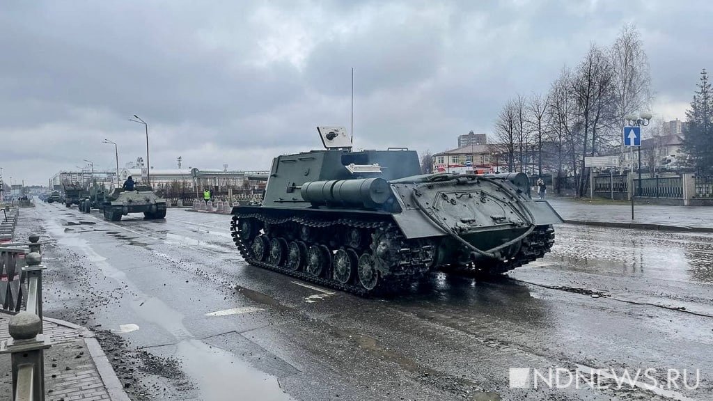 В Верхней Пышме танки отрепетировали парад (ФОТО)