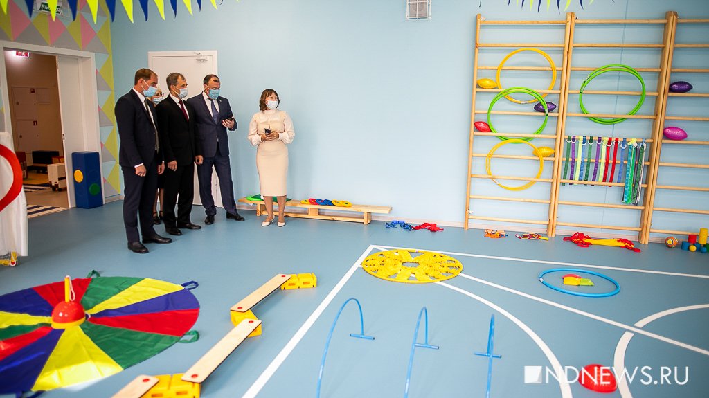 В Академическом открыли детский сад в стиле средневекового замка (ФОТО)