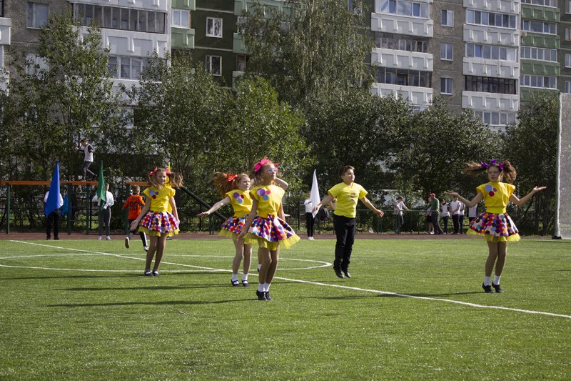 В Екатеринбурге пяти школам подарили новый стадион (ФОТО)