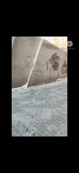 На Ямале на стелах памяти погибших воинов вандалы изобразили половой орган (ФОТО)