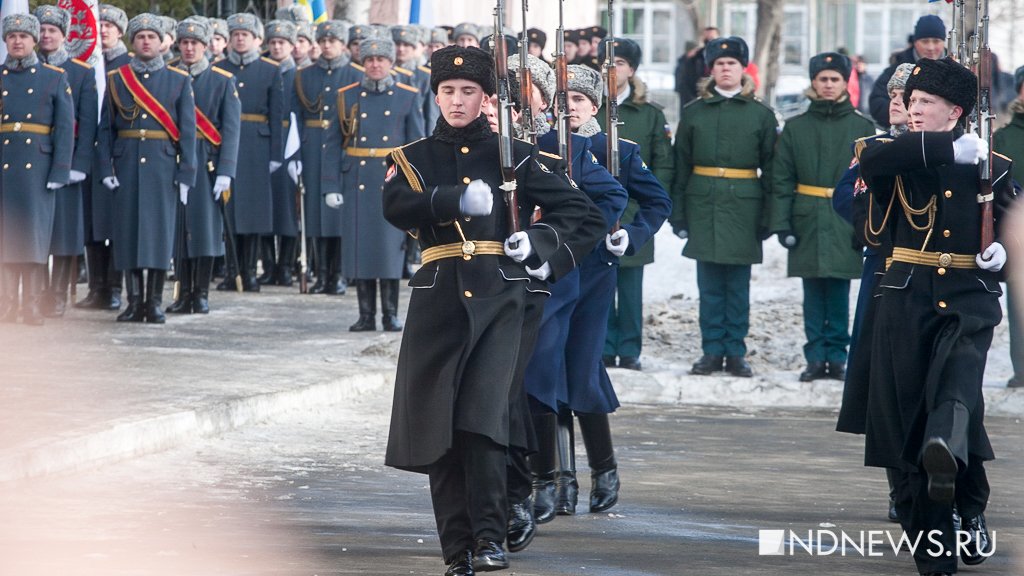 В Екатеринбурге открыли памятник героям фильма «Офицеры» (ФОТО)