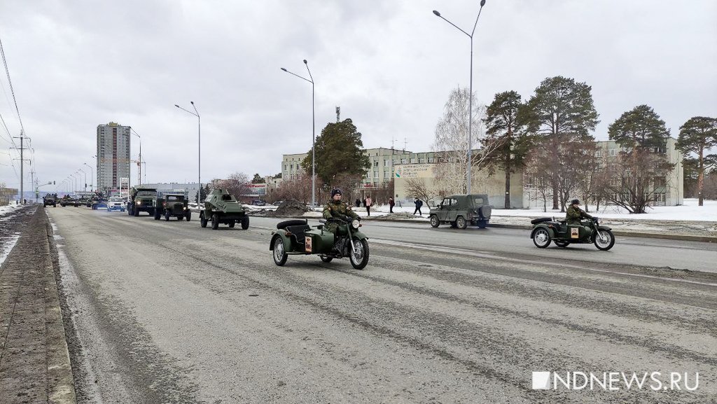 В Екатеринбурге начались тренировки парада Победы (ФОТО, ВИДЕО)