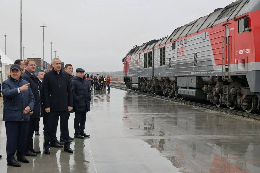 Якушев и Куйвашев открыли первую очередь крупнейшего транспортного хаба УрФО (ФОТО)