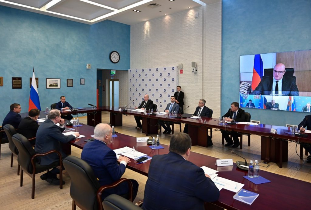 Медведев провел на БАЭС совещание по безопасности и технологической независимости
