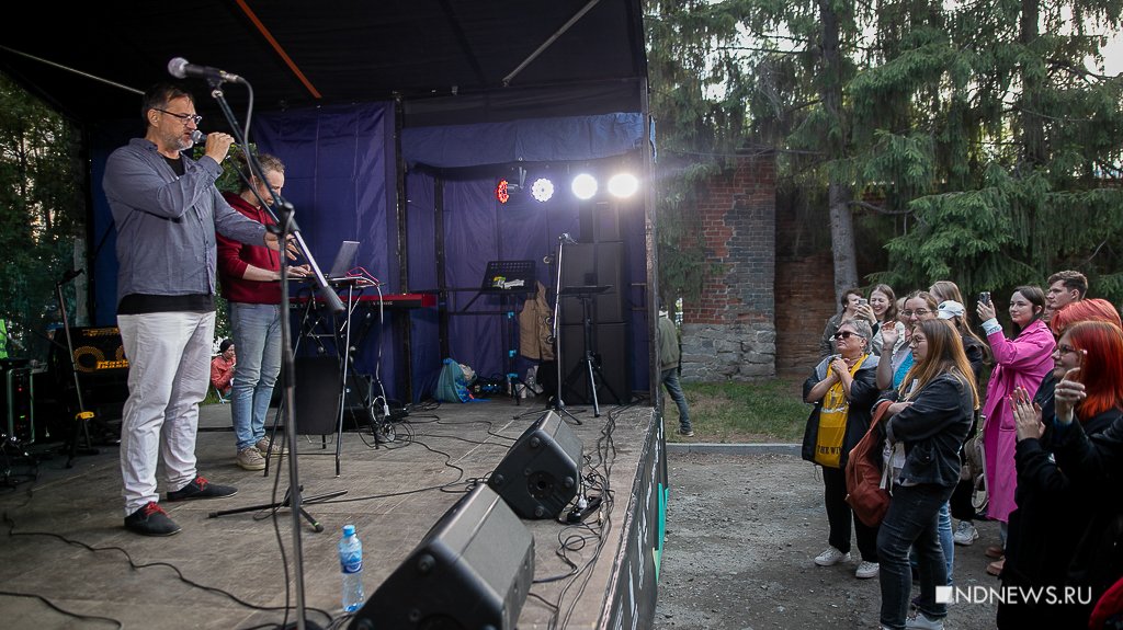 Очереди, аншлаг и очень много музыки: как прошел главный фестиваль года в Екатеринбурге (ФОТО)