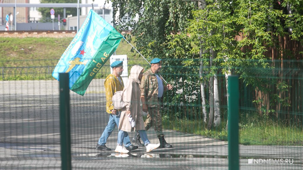 Тишь, гладь да божья благодать – в Екатеринбурге прошел День ВДВ (ФОТО)