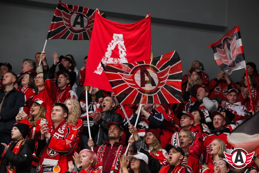 «Автомобилист» в 1000-м матче КХЛ победил «Ак Барс»