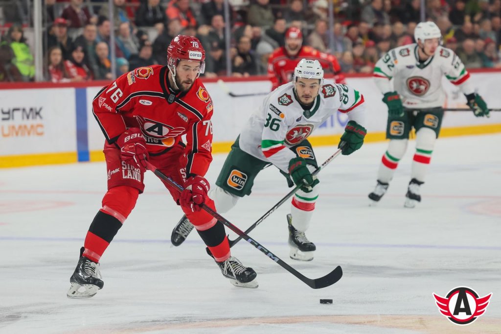 «Автомобилист» в 1000-м матче КХЛ победил «Ак Барс»