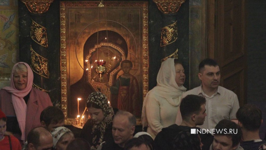 Православные отмечают светлую Пасху (ФОТО)