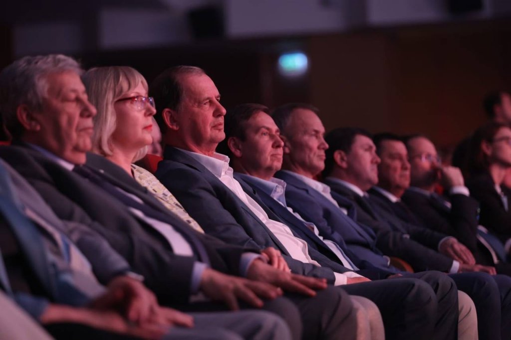 Уральским врачам раздали «медицинский Оскар»