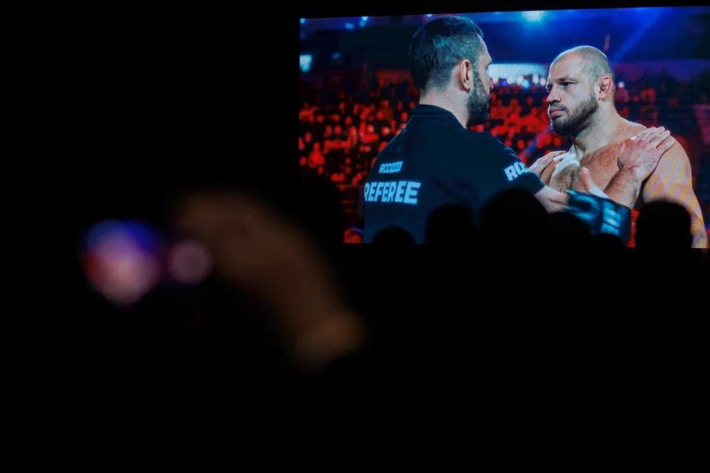 Служба в органах, ночевки в машине и хейтеры-помощники. Штырков отмечает 10 лет карьеры в единоборствах