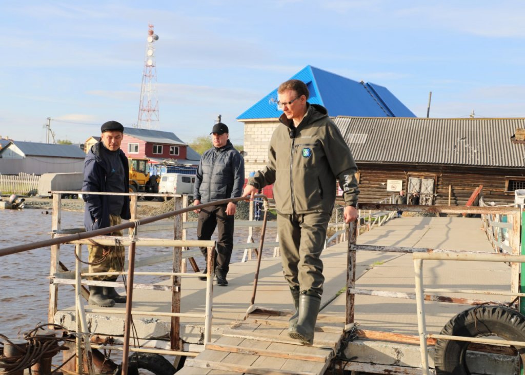 В селе Шурышкары ликвидируют последствия потопа