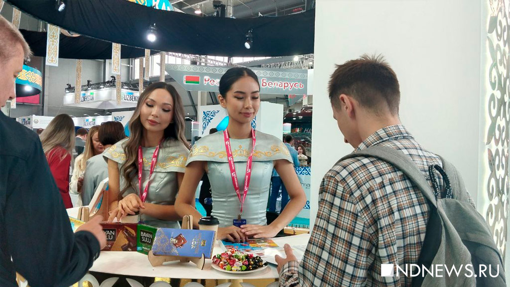 Робот с человеческим лицом, автомат по лепке пельменей и народные промыслы: чем удивил юбилейный «Иннопром» (ВИДЕО)