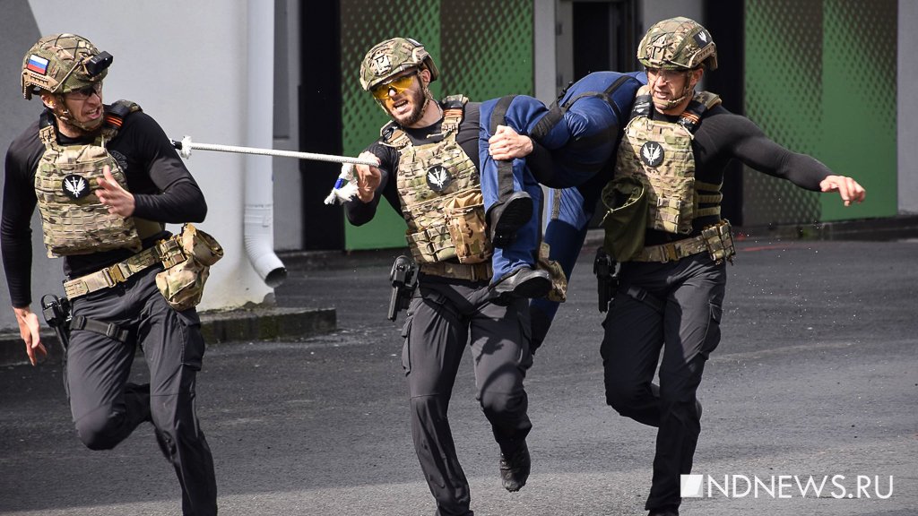 В Екатеринбурге начались соревнования спецназа «Вызов»: за звание сильнейших поборются команды из 5 стран (ФОТО)