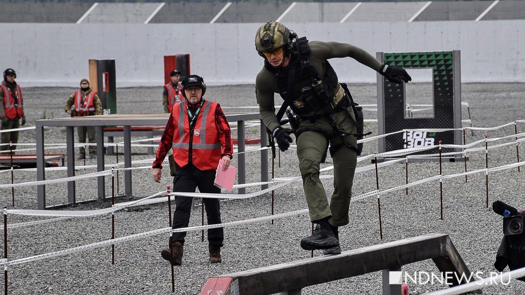 В Екатеринбурге начались соревнования спецназа «Вызов»: за звание сильнейших поборются команды из 5 стран (ФОТО)