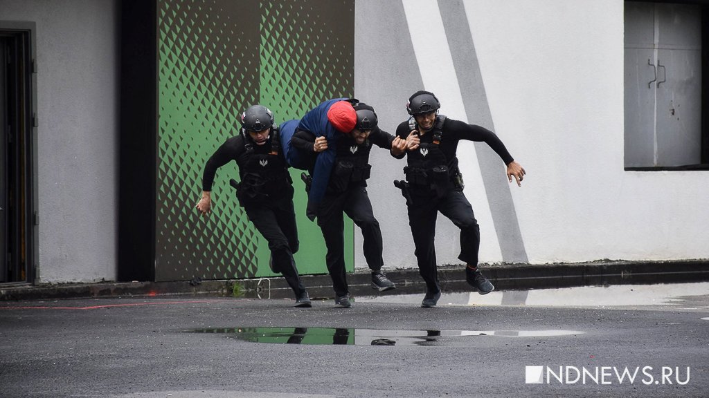 В Екатеринбурге начались соревнования спецназа «Вызов»: за звание сильнейших поборются команды из 5 стран (ФОТО)