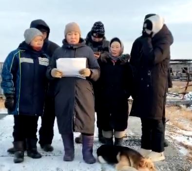 «Мы забытые люди на большой свалке»: авторы жалобы Бастрыкину показали ямальскую деревню без воды и еды