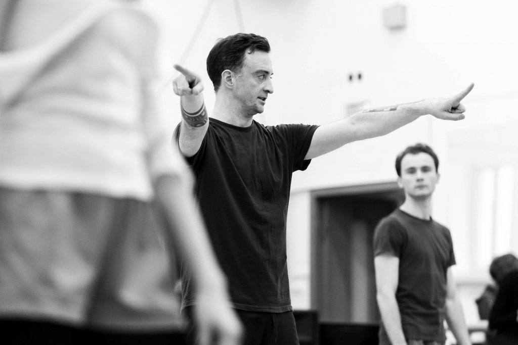 В Оперном показали репетицию премьеры «Быстрые свидания» (ФОТО)