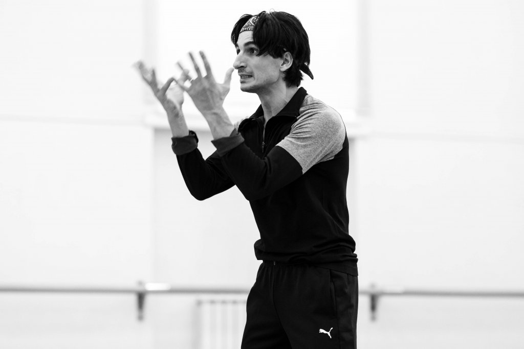 В Оперном показали репетицию премьеры «Быстрые свидания» (ФОТО)