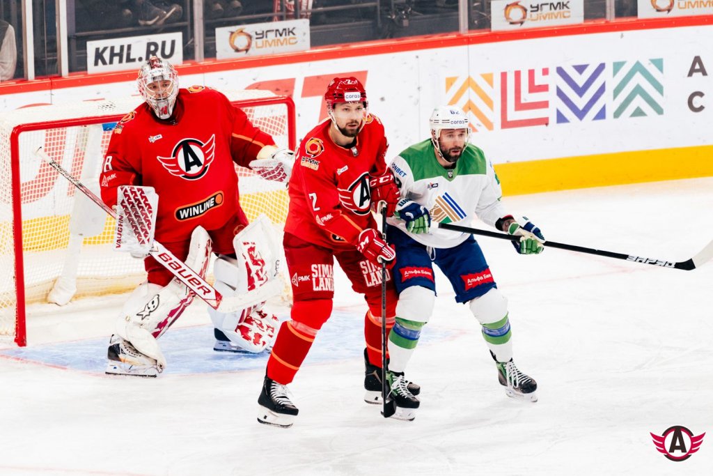 «Автомобилист» разгромил «Салават Юлаев» дома – дублями отметились Буше и Спронг