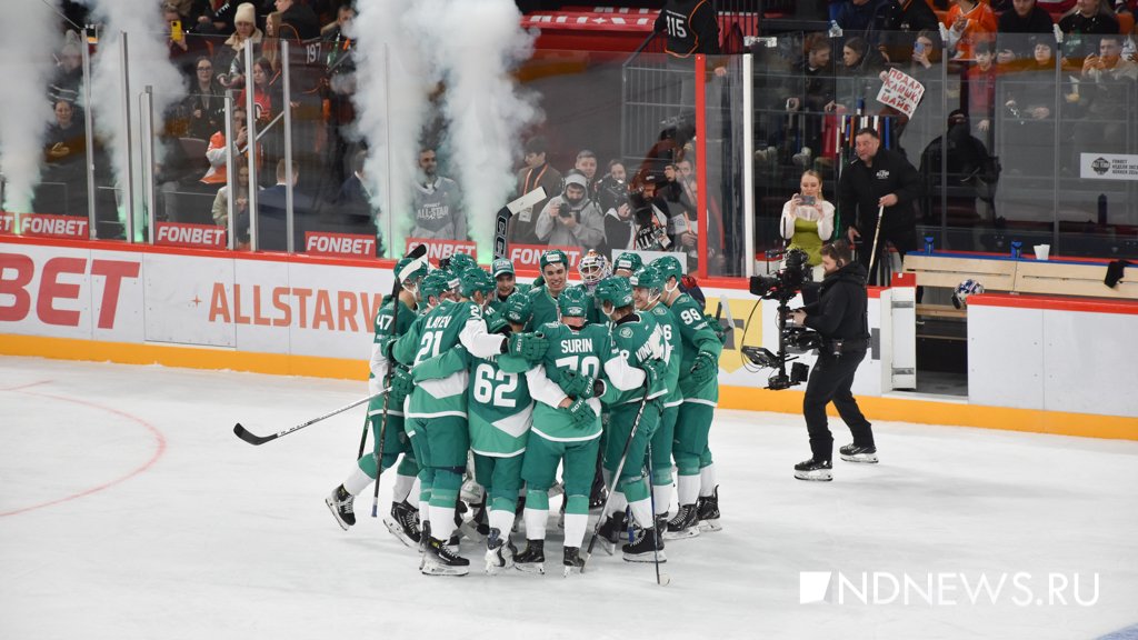 Лучшие игроки КХЛ устроили шоу в Екатеринбурге (ФОТО)