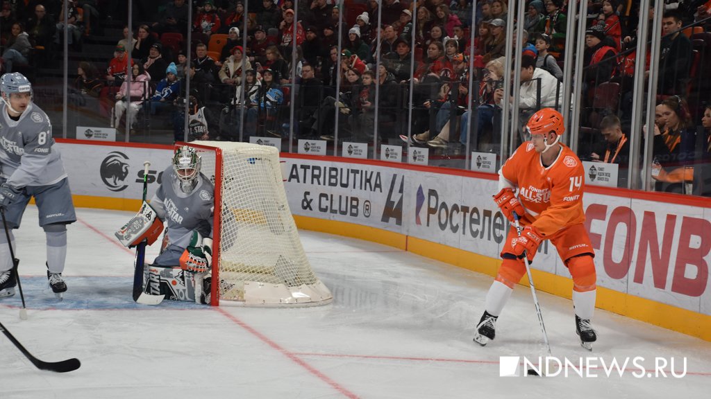 Лучшие игроки КХЛ устроили шоу в Екатеринбурге (ФОТО)