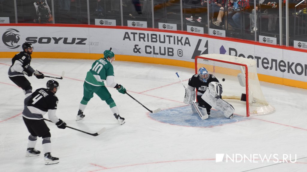 Лучшие игроки КХЛ устроили шоу в Екатеринбурге (ФОТО)