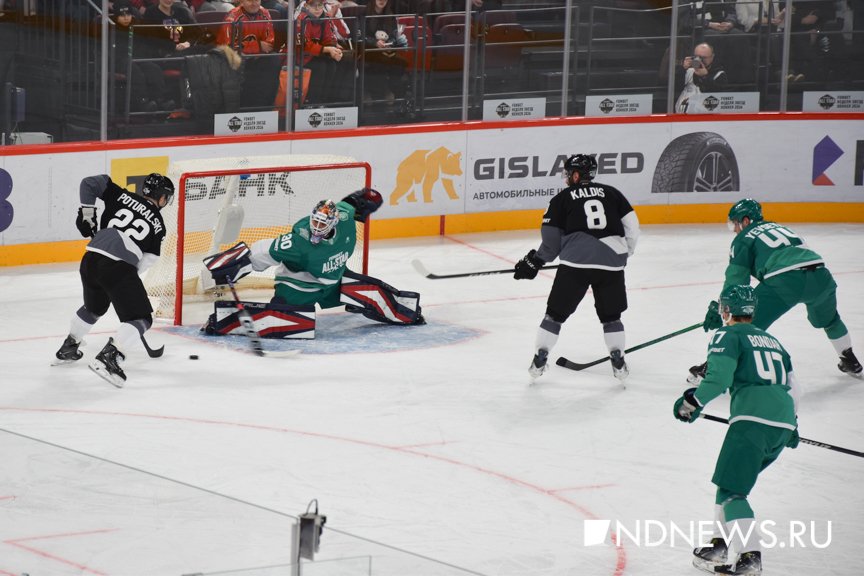 Лучшие игроки КХЛ устроили шоу в Екатеринбурге (ФОТО)