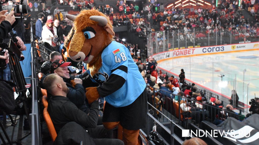 Лучшие игроки КХЛ устроили шоу в Екатеринбурге (ФОТО)
