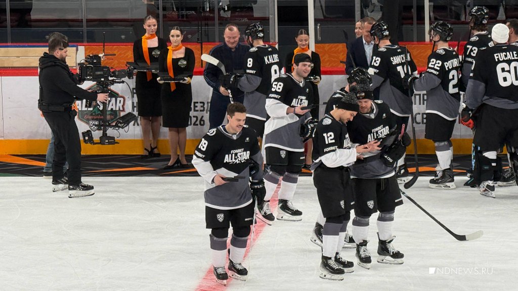 Победа вратаря «Автомобилиста», шоу легионеров и сила RUS Stars: в Екатеринбурге завершился Матч Звезд (ФОТО)