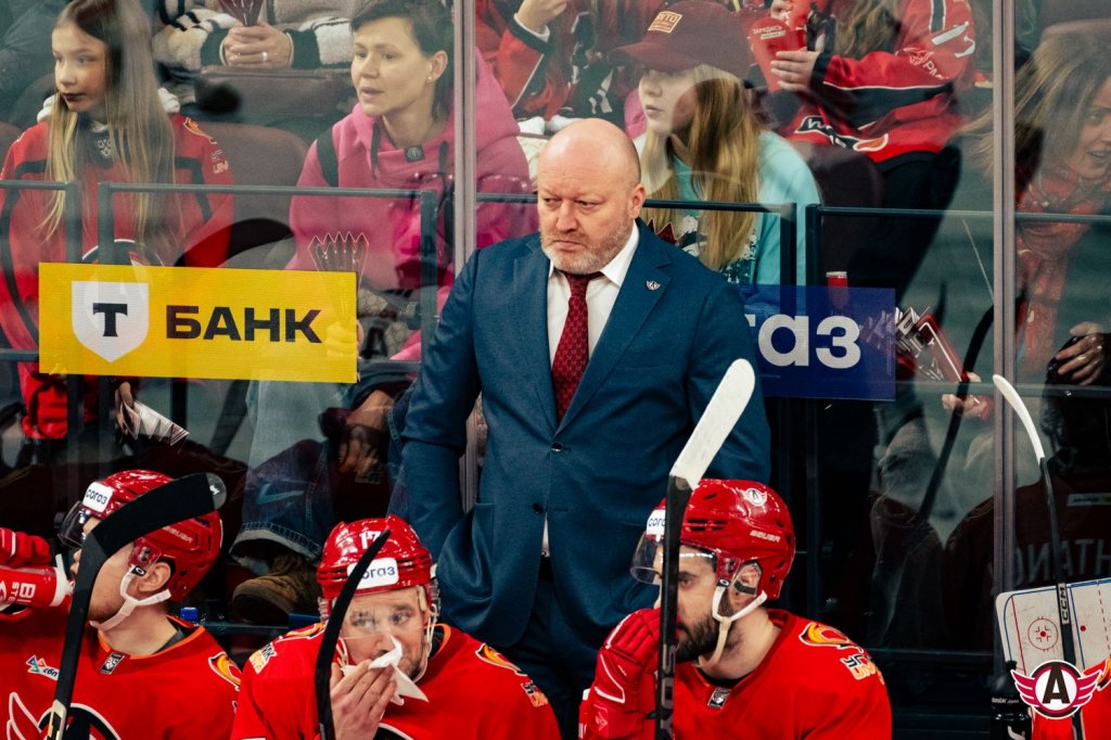 «Автомобилист» разгромил лидера КХЛ со счетом 8:1