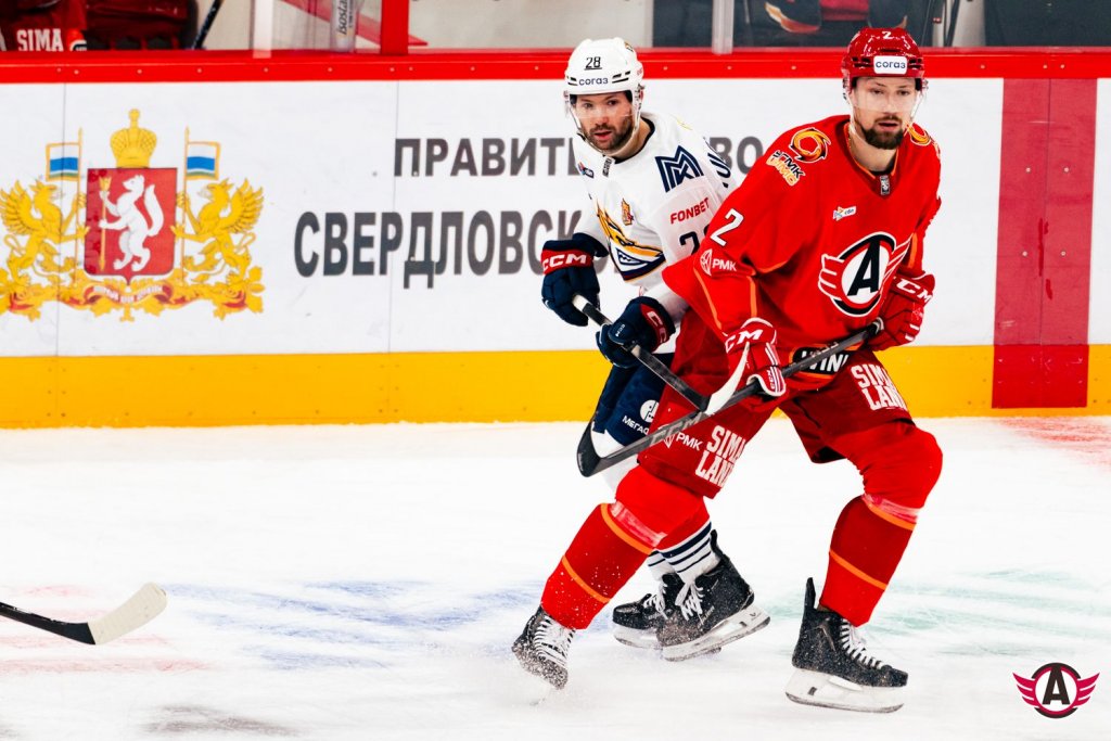 «Автомобилист» разгромил лидера КХЛ со счетом 8:1