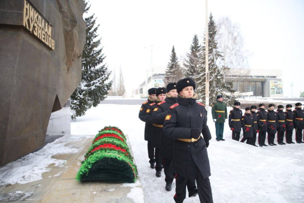 Суворовцы почтили память великого разведчика Николая Кузнецова