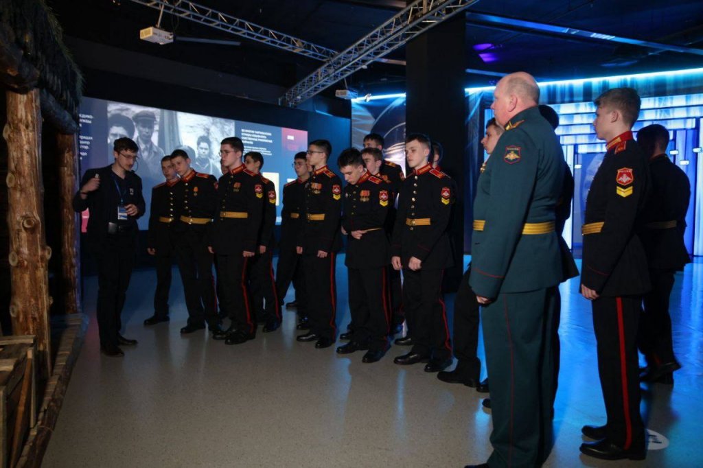 Суворовцы почтили память великого разведчика Николая Кузнецова