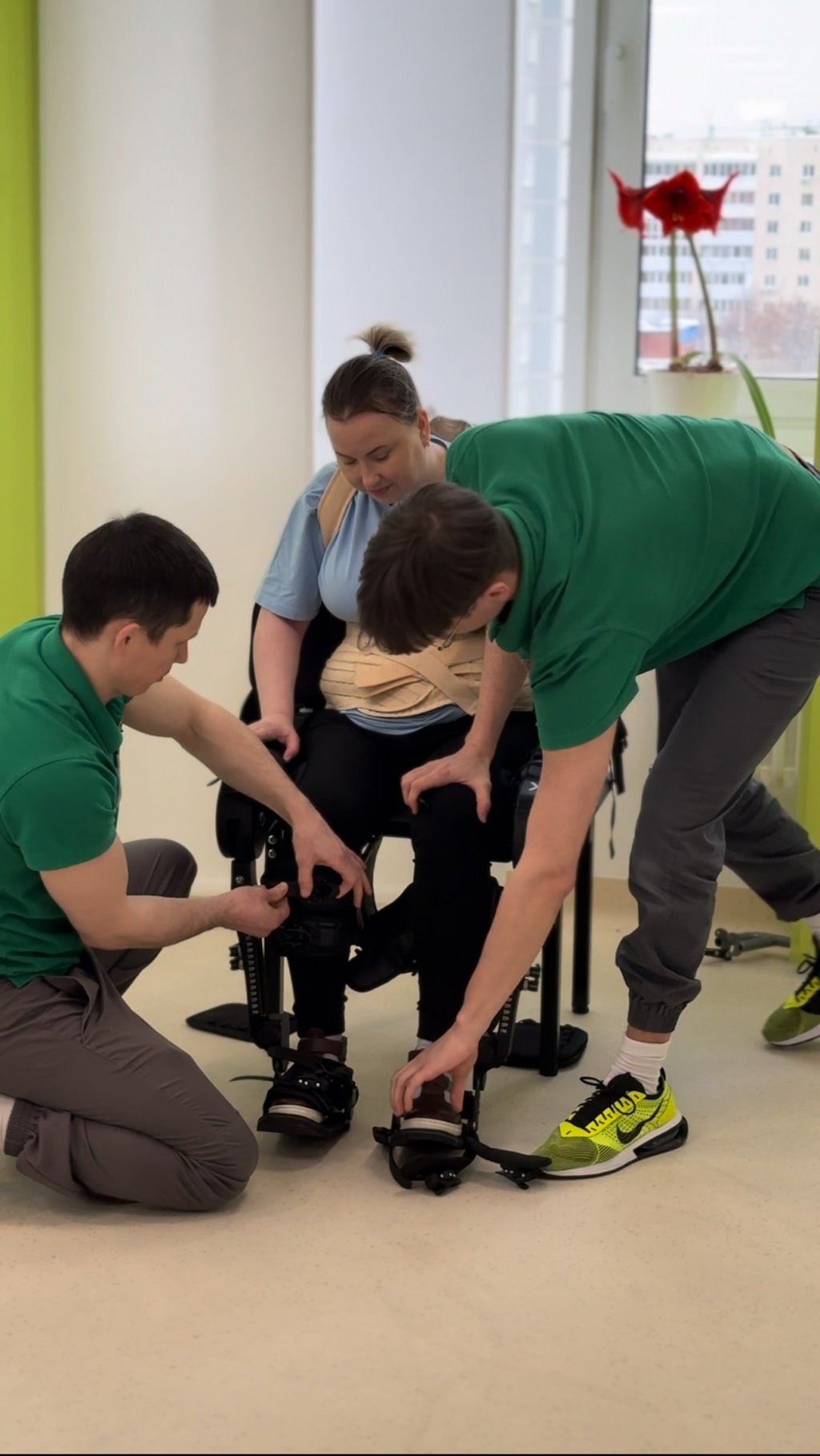 Больница Екатеринбурга купила экзоскелет для инновационной реабилитации пациентов (ФОТО)