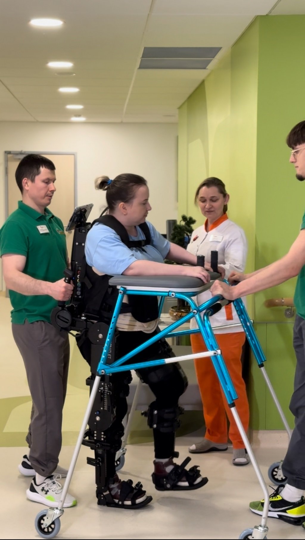 Больница Екатеринбурга купила экзоскелет для инновационной реабилитации пациентов (ФОТО)