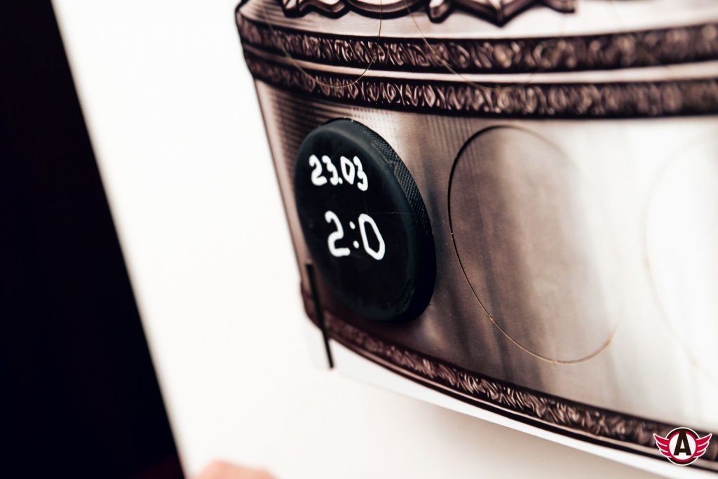 «Автомобилист» начал плей-офф с победы: драки, голы Спронга и рок-н-ролл