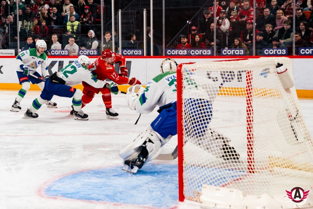 «Автомобилист» проиграл «Салавату» матч №2. Счет в серии сравнялся