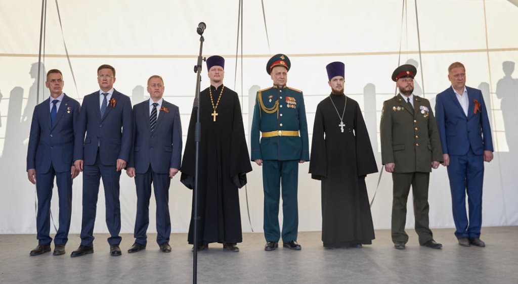 В Академическом прошел патриотический «Парад Поколений», посвященный Дню Победы (ФОТО)