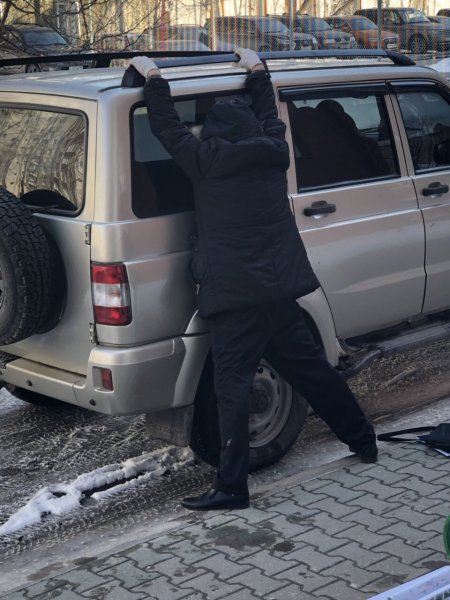 В Сургуте задержали сотрудника крупной компании за взятку (ВИДЕО)