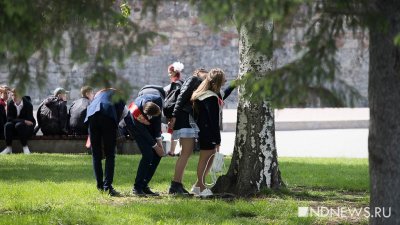 Мэр Владивостока на последнем звонке отправил выпускников «в последний путь»