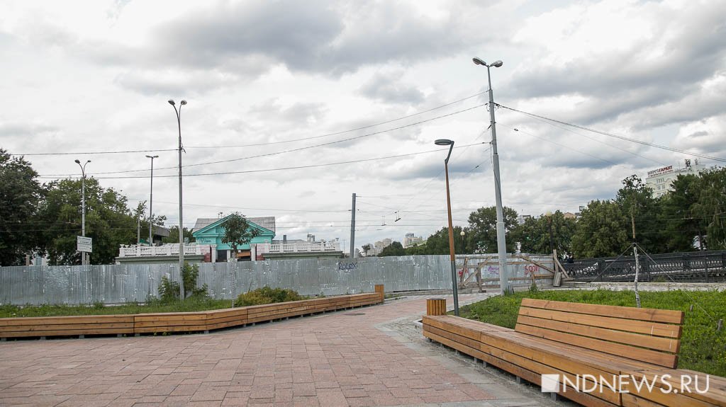 Новый День: Жуткий забор у набережной на Малышева уберут в августе (ФОТО)