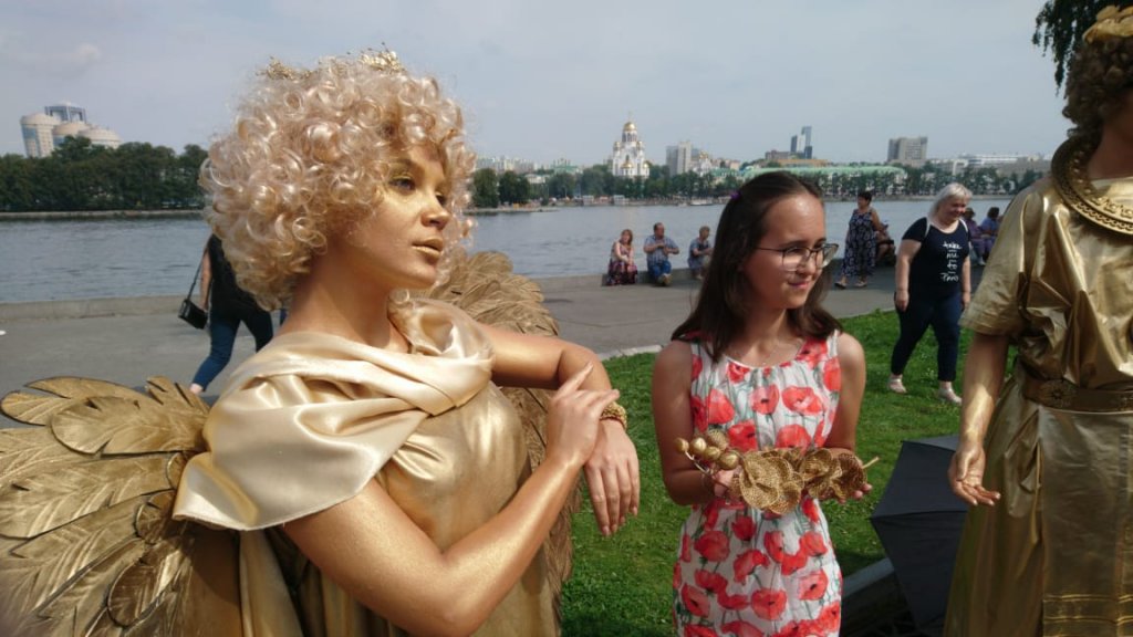 Новый День: Екатеринбург отмечает день города: фото, видео, трансляция