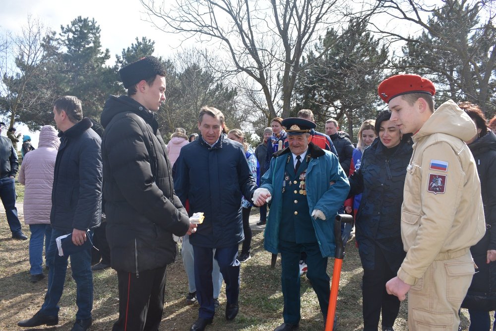 Новый День: В Крыму ради галочки не пожалели ветеранов