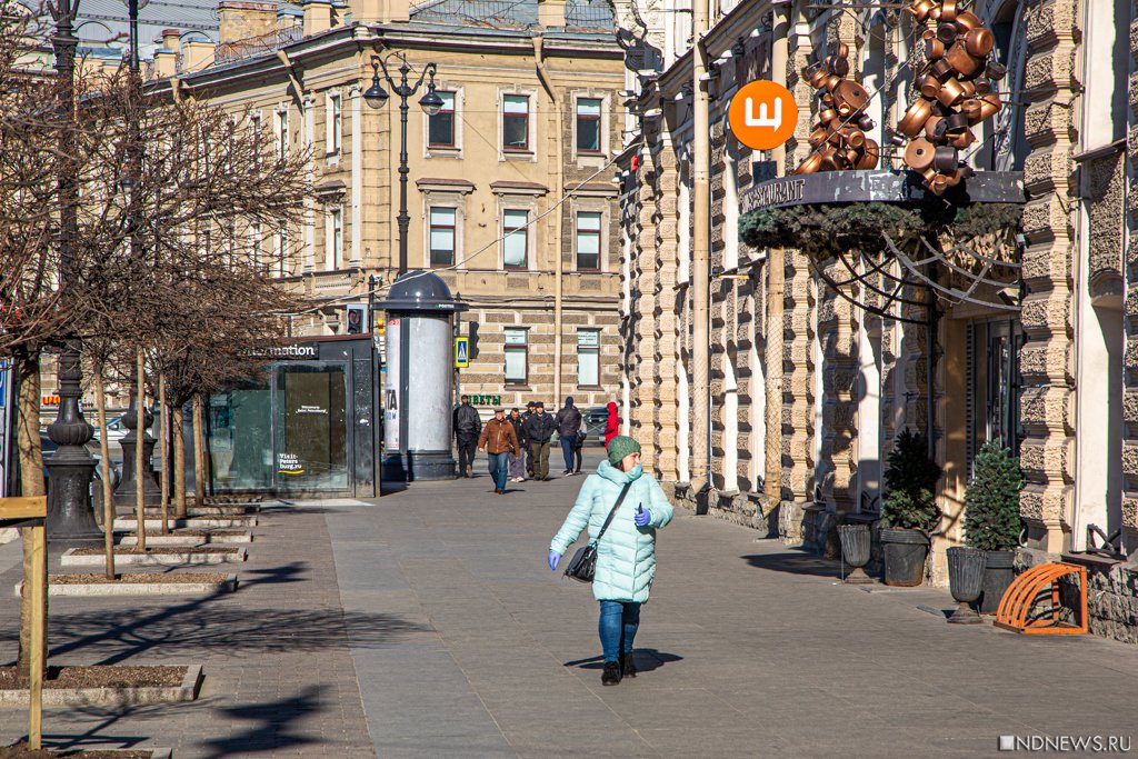 Новый День: Обычное утро: как Петербург переживает жесткий карантин (ФОТОРЕПОРТАЖ)