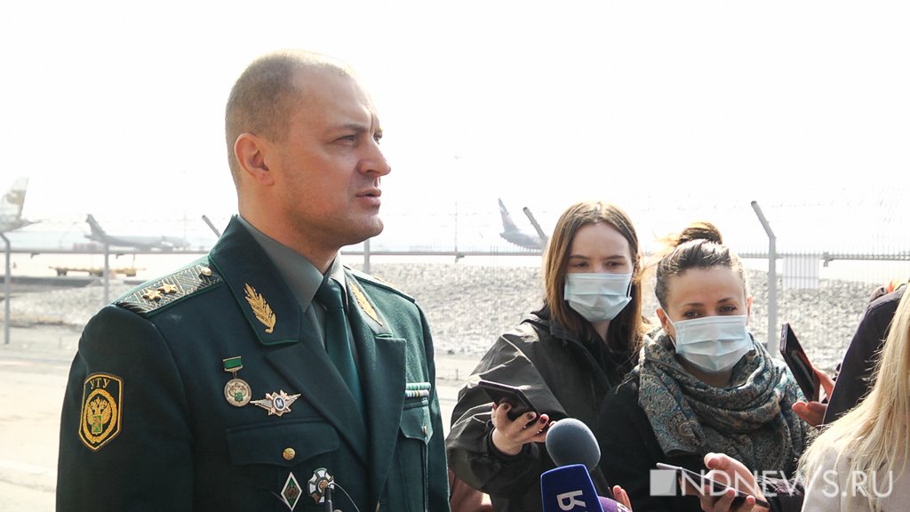 Новый День: На Урал из Китая прибыли 3 млн масок и 40 тысяч защитных костюмов (ВИДЕО)