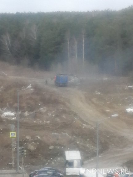 Новый День: В Краснолесье взорвался мусоровоз (ФОТО)